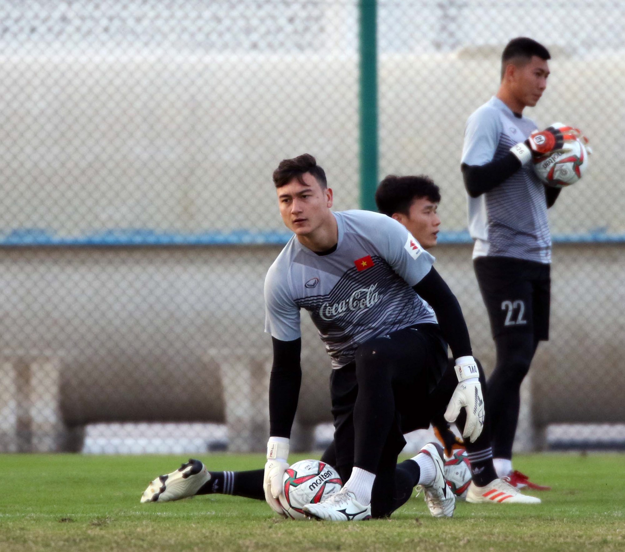 Đặng Văn Lâm đăng video chơi đùa với em ruột nhưng đằng sau là nỗi buồn ít ai biết-1