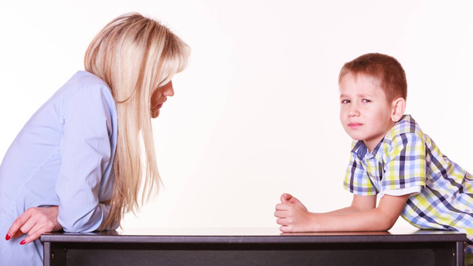 Tăng xông” vì con hư đốn, áp dụng ngay 7 cách sau trước khi trừng phạt trẻ-3