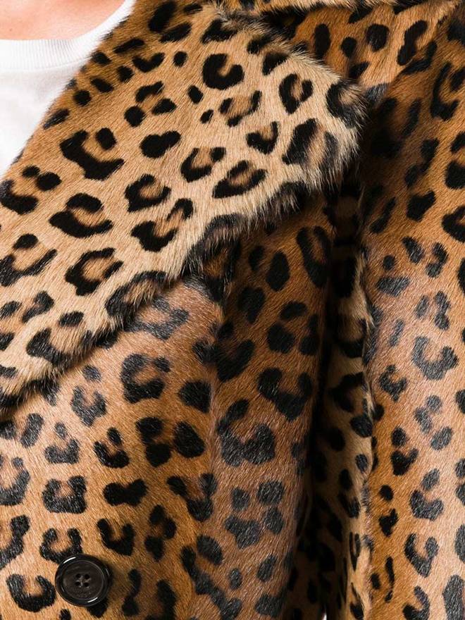 Mua áo khoác gần 300 triệu mà mãi mới có dịp để Mai Phương Thuý cho lên sóng!-6