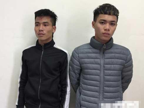 Tạm giữ 2 thanh niên ngang nhiên rải đinh trước đầu xe tải-3