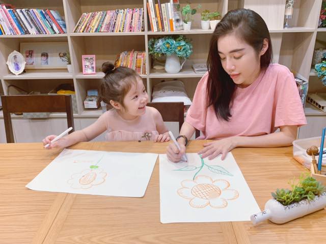 Không phải khi khoe thân, đây mới là khoảnh khắc Elly Trần khiến nhiều người ngưỡng mộ-6