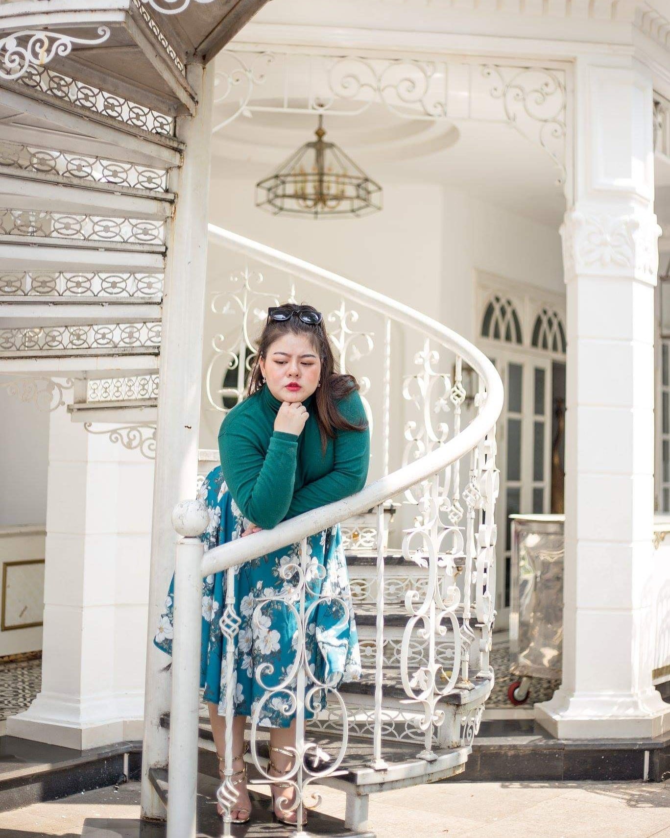 Tròn trịa đã sao, muốn mặc đẹp mùa lễ hội cuối năm hãy gặp ngay nàng thỏ Khánh Hà-3