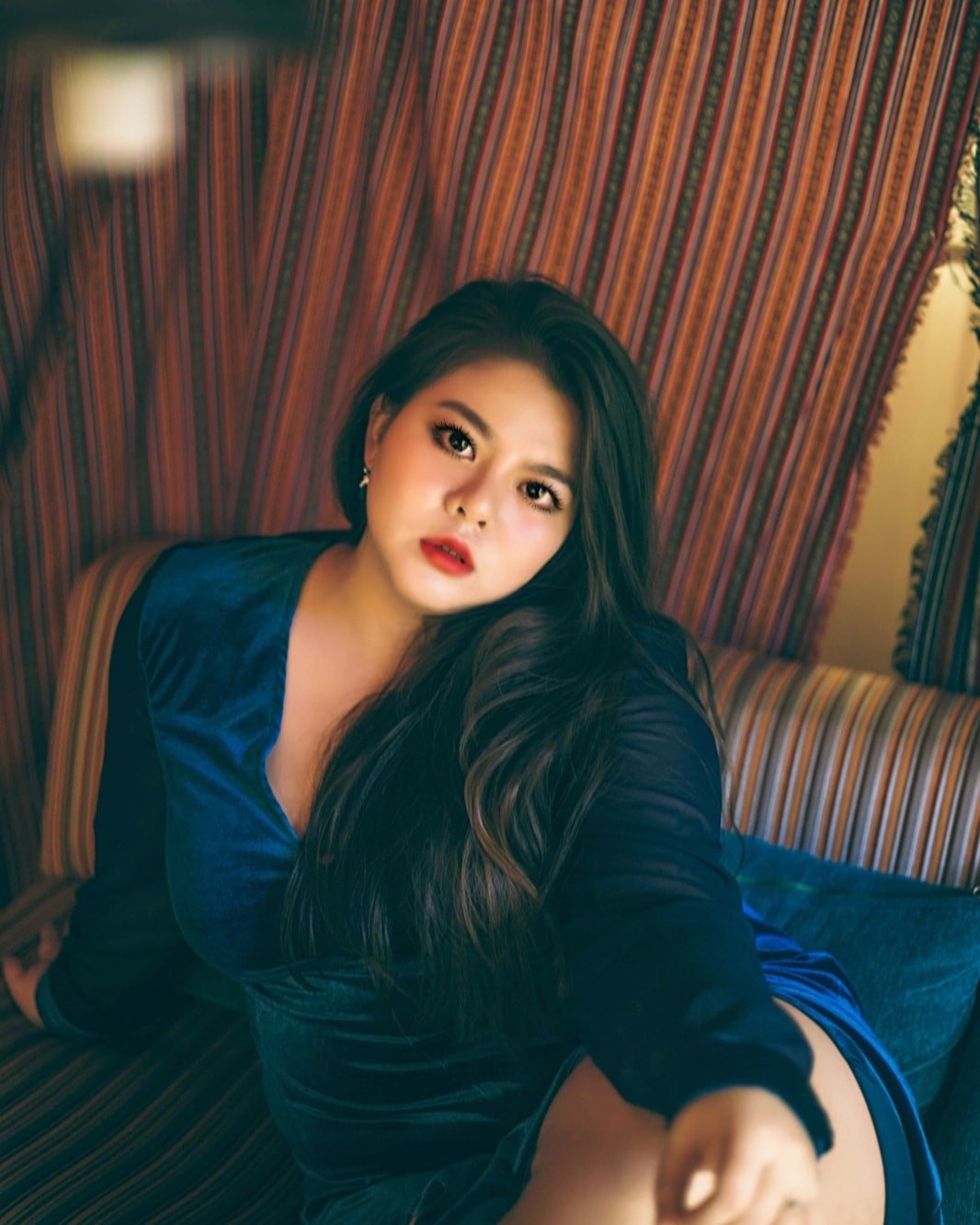 Tròn trịa đã sao, muốn mặc đẹp mùa lễ hội cuối năm hãy gặp ngay nàng thỏ Khánh Hà-8