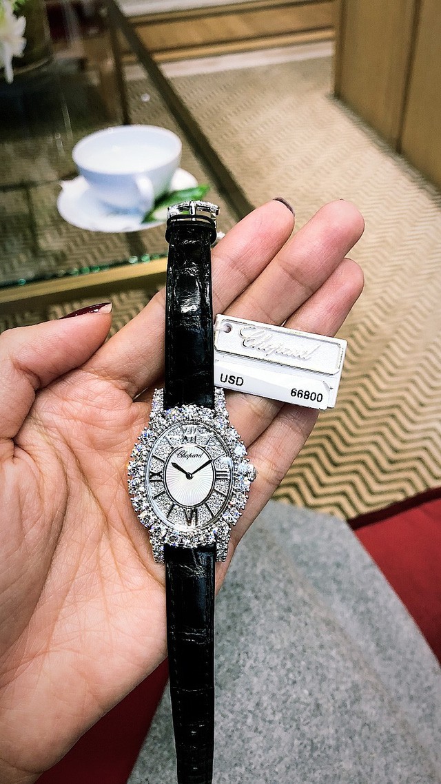 Chi 1,5 tỷ mua đồng hồ vì đi ngang thấy thích, doanh nhân Tuệ Nghi khiến chị em ngưỡng mộ với bài viết ”Phụ nữ cần sự nghiệp để làm gì?”-1