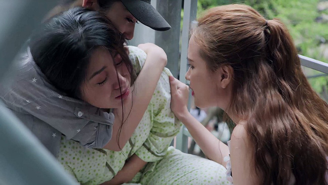 Gạo nếp gạo tẻ tập 103: Hồng Vân rơi nước mắt vì đối xử tệ bạc với con gái-1