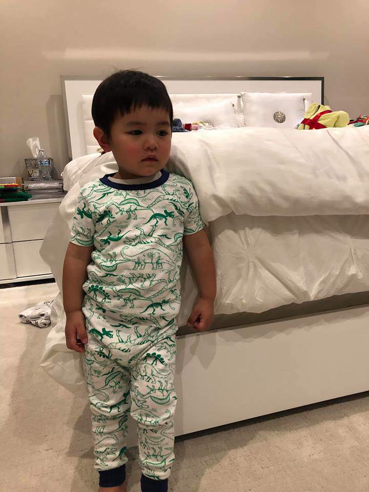 Hào hứng gói quà từ thiện cùng mẹ nhưng phản ứng cuối cùng của con trai Đan Trường gây choáng-5