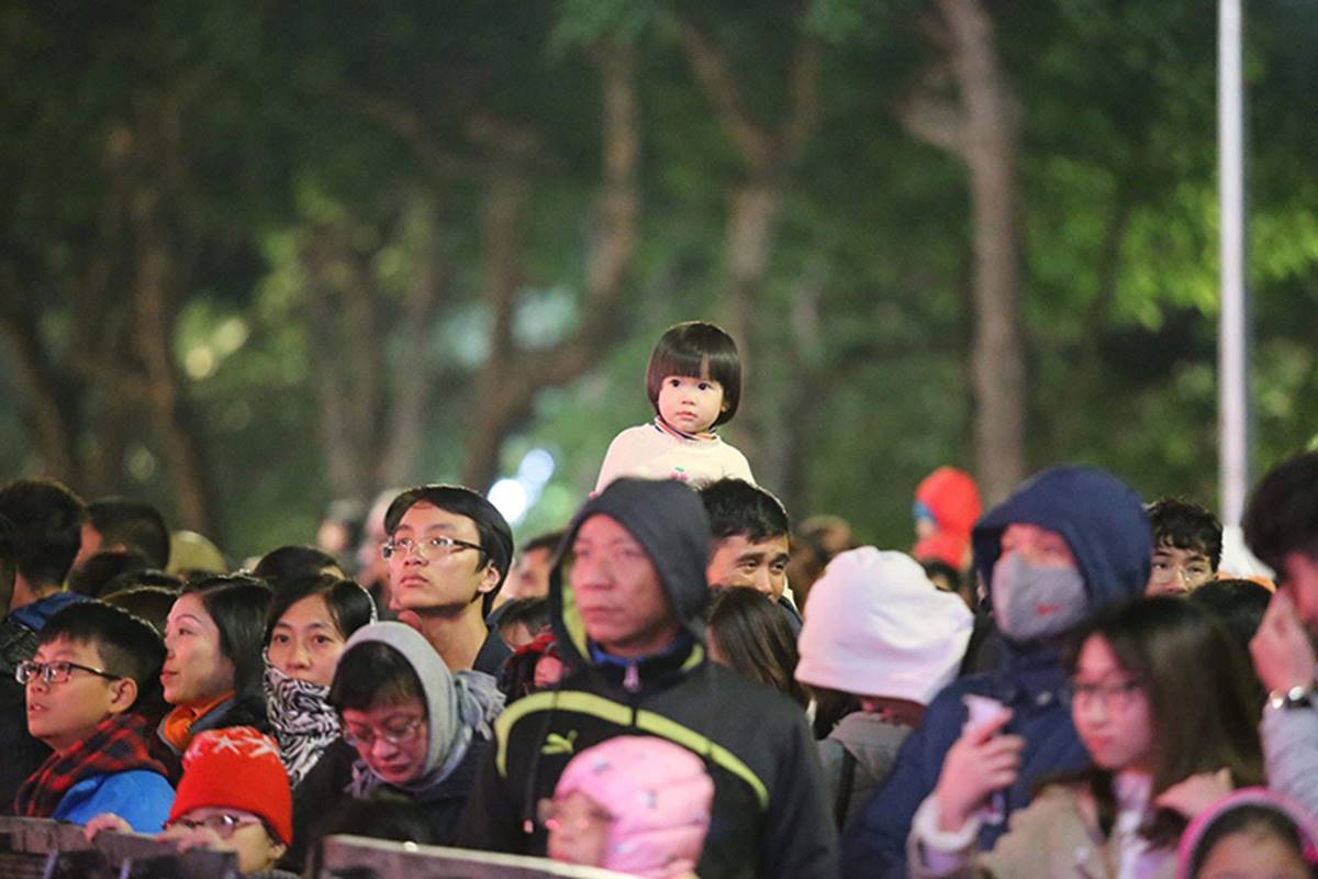 Rộn ràng đón năm mới 2019 khắp 3 miền-25