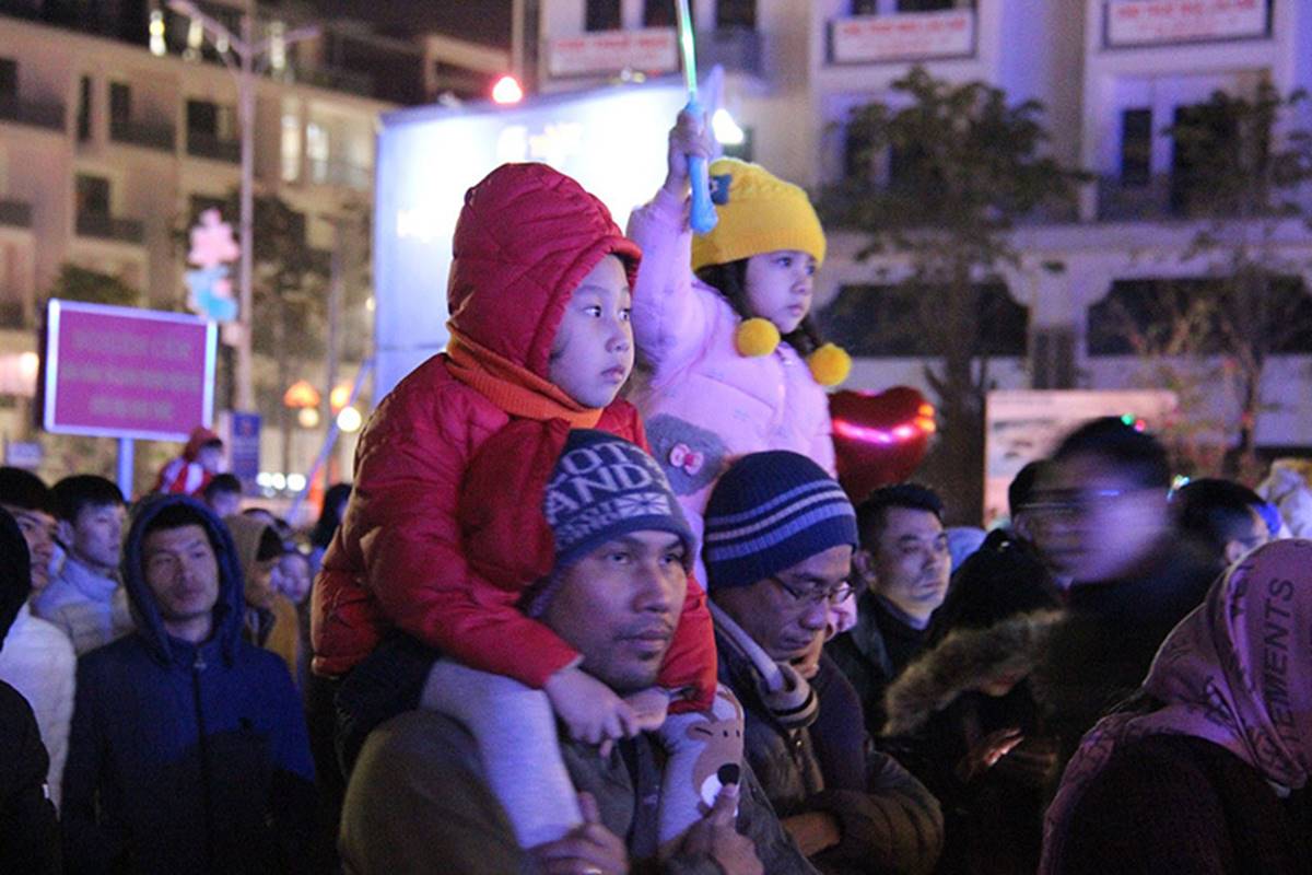 Rộn ràng đón năm mới 2019 khắp 3 miền-44