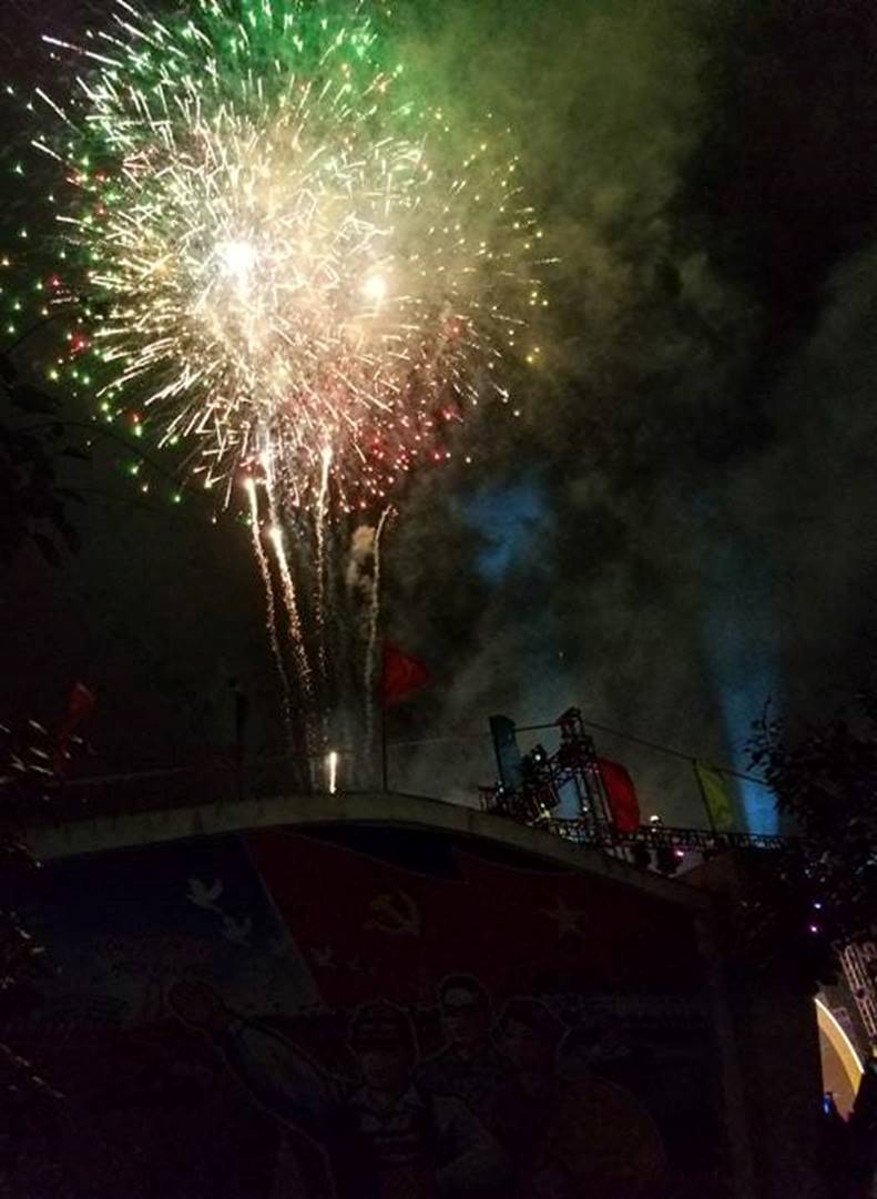 Rộn ràng đón năm mới 2019 khắp 3 miền-50