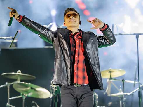 Tuấn Hưng tiết lộ vợ đang mang bầu lần 3-3