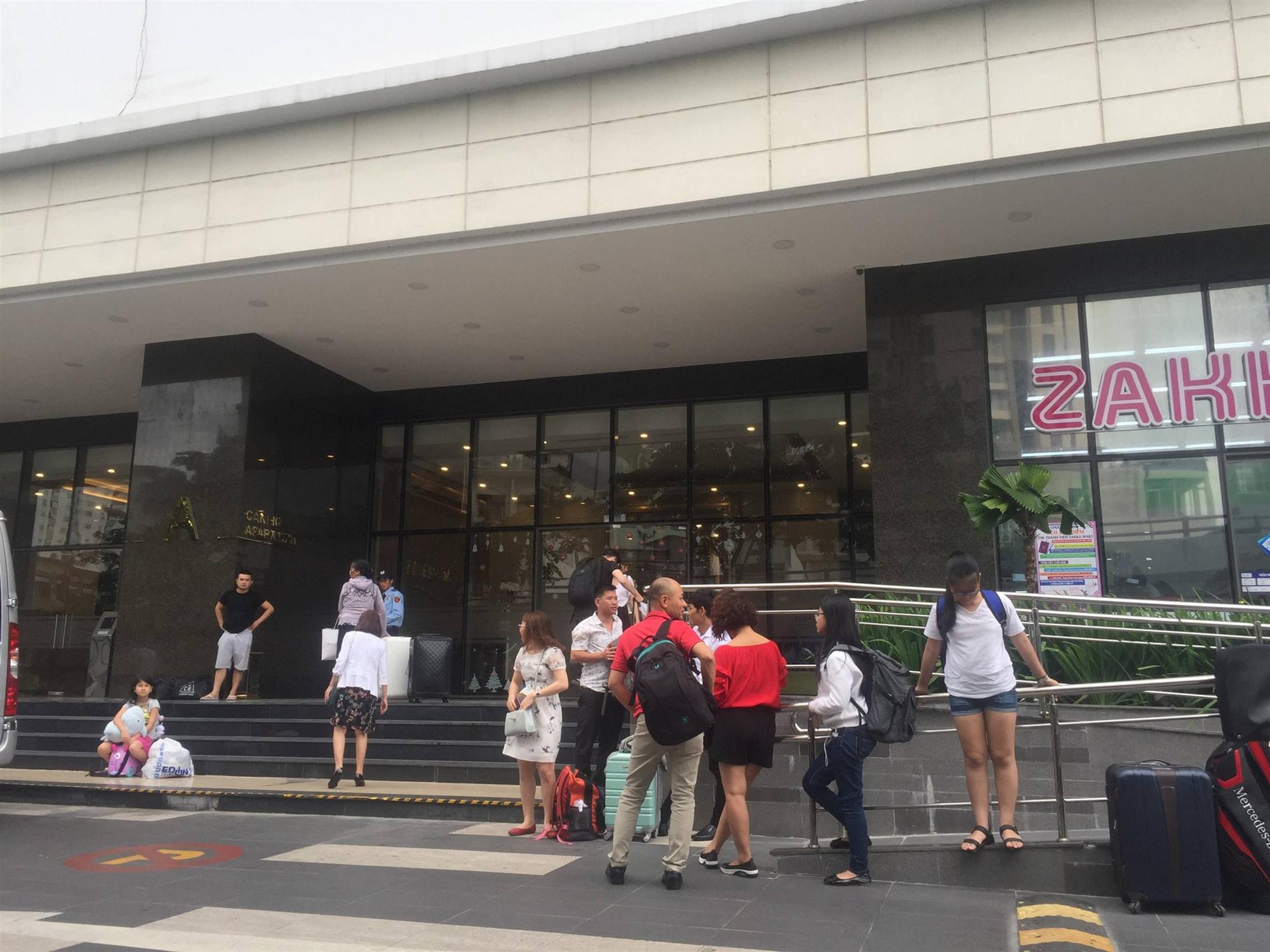 TP.HCM: Em bé 4 tuổi tử vong thương tâm sau tiếng động mạnh ở tầng 8 chung cư River Gate-4