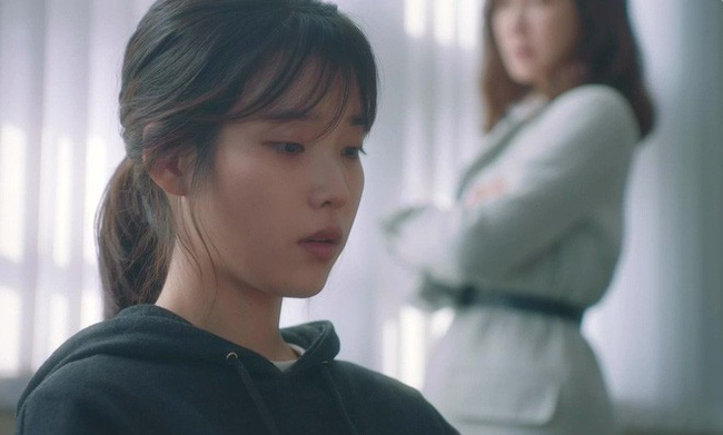 Chồng mua quà năm mới cho vợ và tình nhân nhưng lại tặng nhầm, vợ ra tay bắt tại trận” khiến cả hai không cãi nổi-2