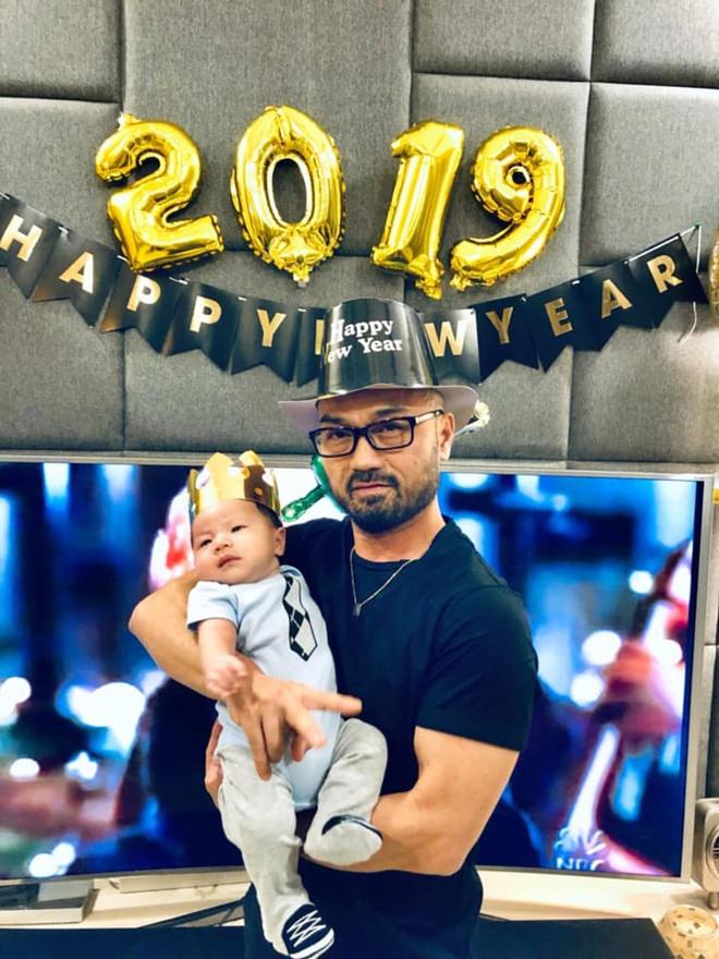 Sao nhí đón năm mới: Nhà giàu nhưng 2 con Jennifer Phạm khó quên vì thứ rẻ hều này!-6