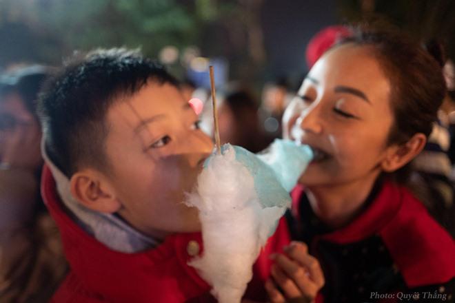 Sao nhí đón năm mới: Nhà giàu nhưng 2 con Jennifer Phạm khó quên vì thứ rẻ hều này!-3