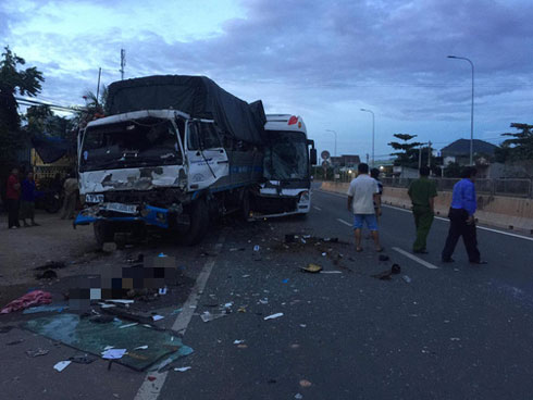 Câu chuyện về vết sẹo dài trên cơ thể người kéo chuông cuối cùng ở Nhà thờ lớn Hà Nội-11