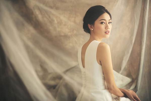 Á hậu Thanh Tú tái xuất sau chuyến trăng mật Châu Âu-9