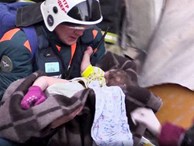 Em bé sống sót sau 35 giờ bị chôn vùi dưới cái lạnh -26 độ tại Nga