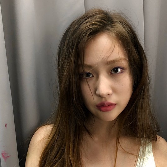 Nếu thấy làn da xuất hiện 1 trong 3 dấu hiệu sau thì khả năng cao là bạn đã chọn sai sữa rửa mặt-1