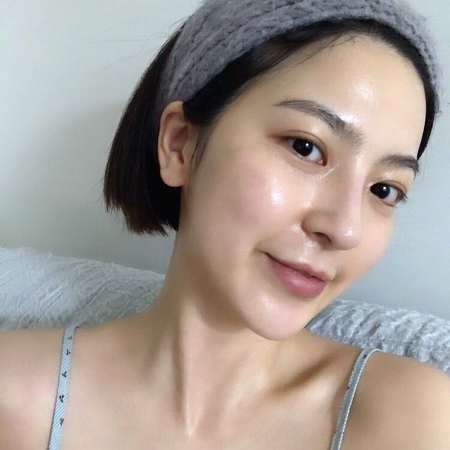 Nếu thấy làn da xuất hiện 1 trong 3 dấu hiệu sau thì khả năng cao là bạn đã chọn sai sữa rửa mặt-3