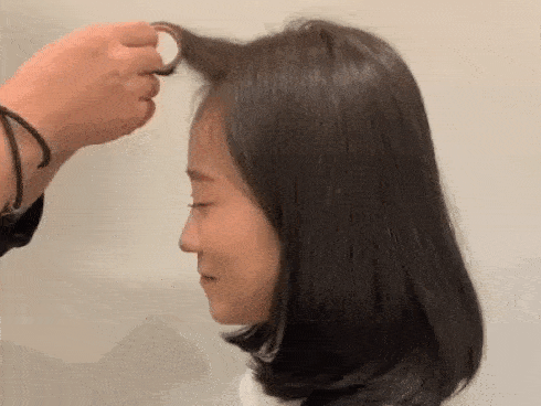 Tuyệt chiêu cuốn lô chỉ tốn đúng 3 giây đã mang đến kiểu mái phồng nhẹ xinh tuyệt