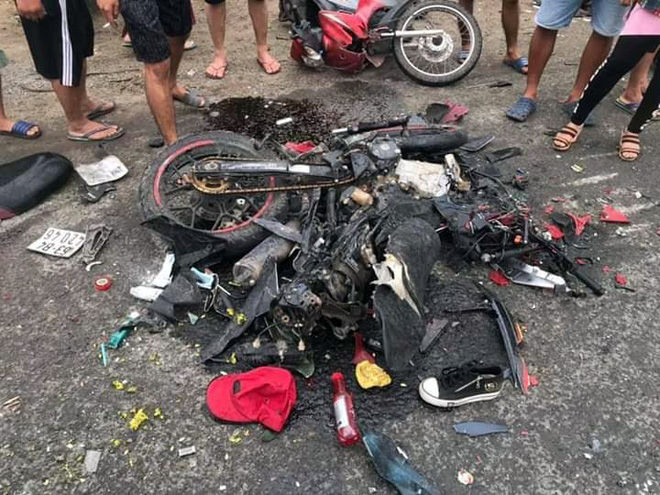 Hình ảnh nhói lòng nơi chiếc xe container lao vào đoàn người chờ đèn đỏ ở Long An-7