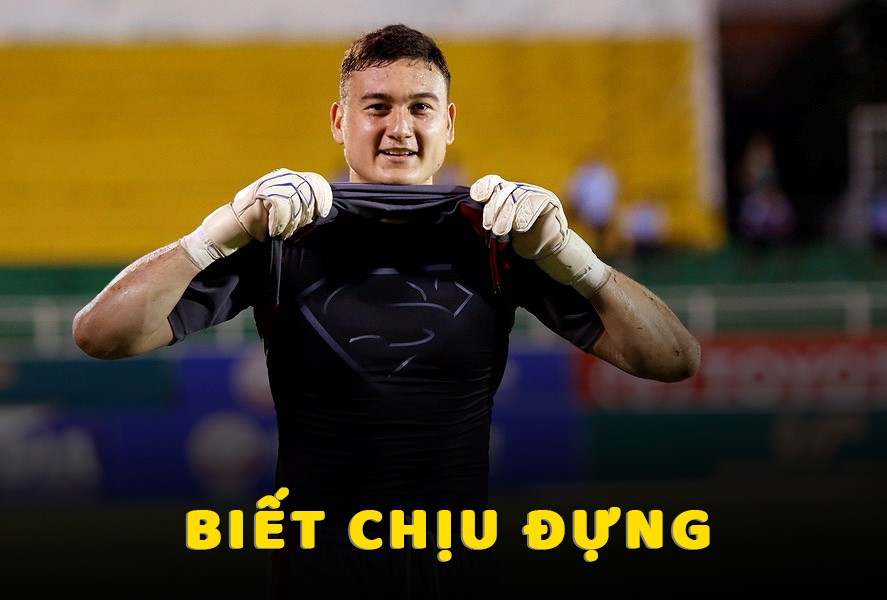 Văn Lâm tiết lộ mẫu bạn gái lý tưởng: Chỉ cần hơi xinh, nhưng tiêu chí này mới quan trọng-3