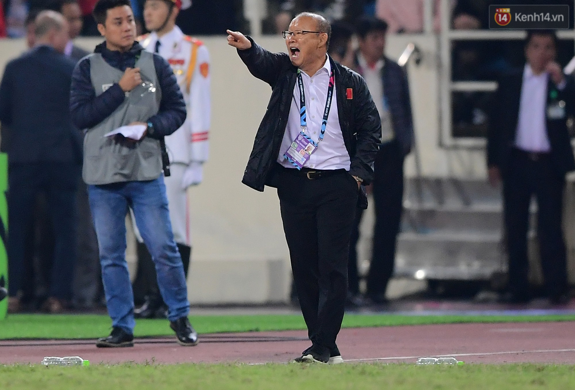 Buổi phỏng vấn đầu năm 2019 của thầy Park với báo Hàn Quốc: Thú thật, tôi sợ bị sa thải chỉ sau 8 tháng-1