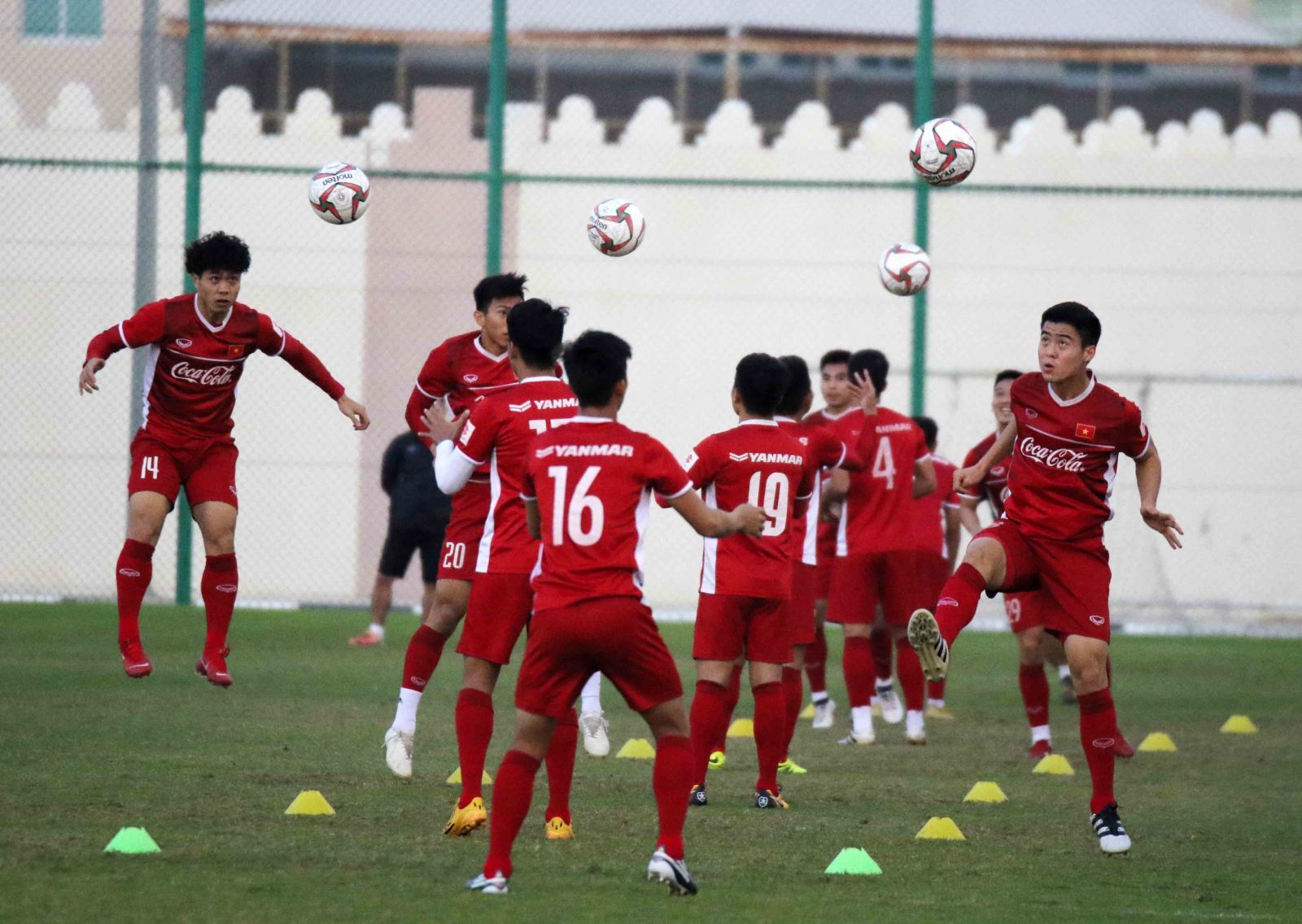 Thầy Park thở phào trước ngày sang UAE dự Asian Cup-4