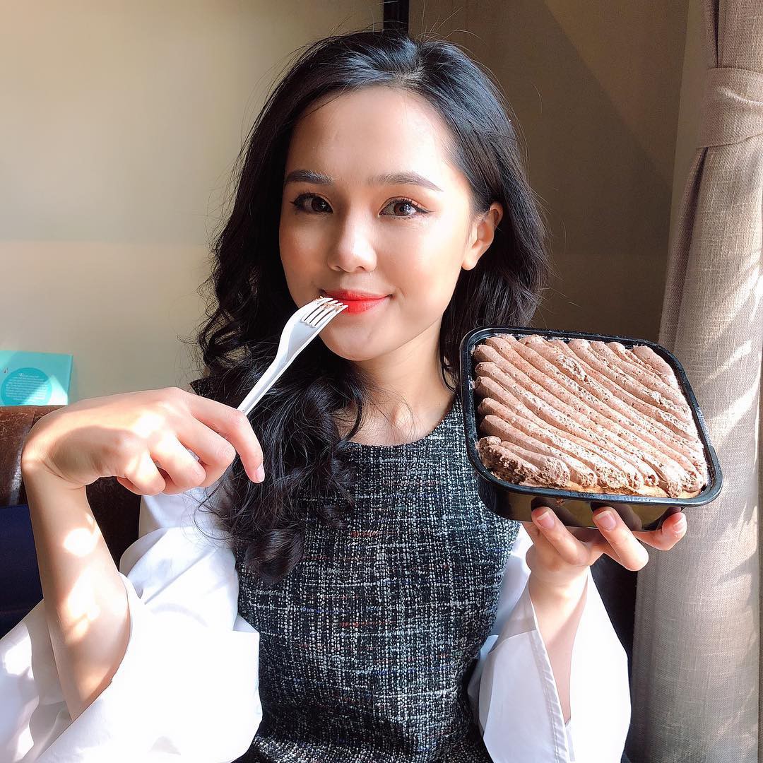 Tiếp bước bạn gái Quang Hải, người yêu Duy Mạnh cũng đang trở thành hot girl quảng cáo?-1