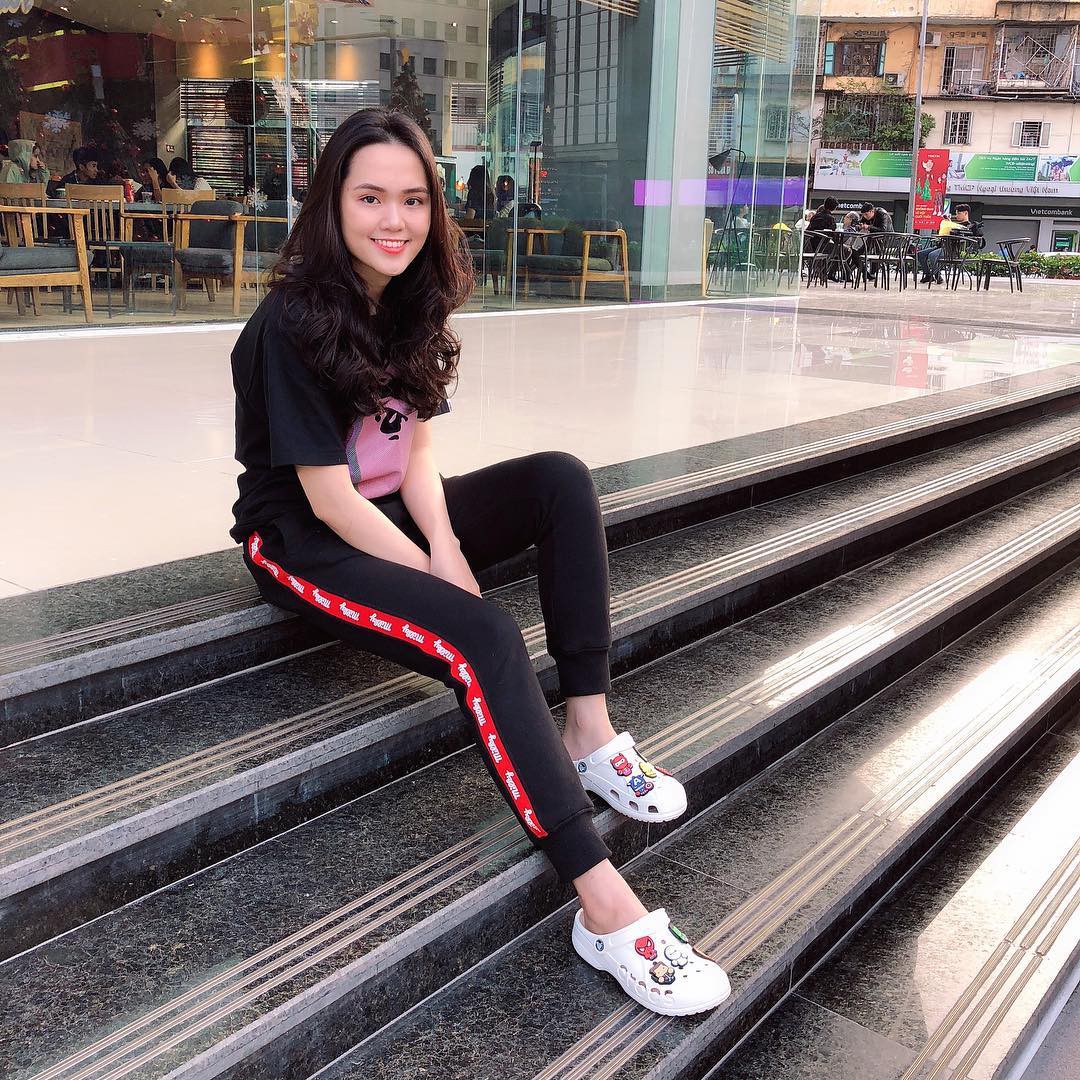 Tiếp bước bạn gái Quang Hải, người yêu Duy Mạnh cũng đang trở thành hot girl quảng cáo?-2