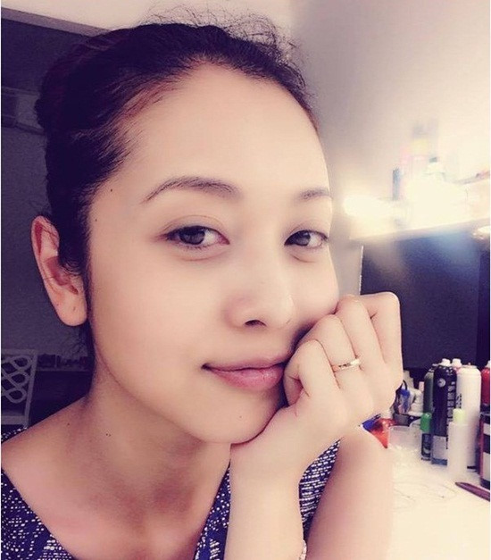 Nhan sắc thật của các hoa hậu Việt khi không son phấn-10