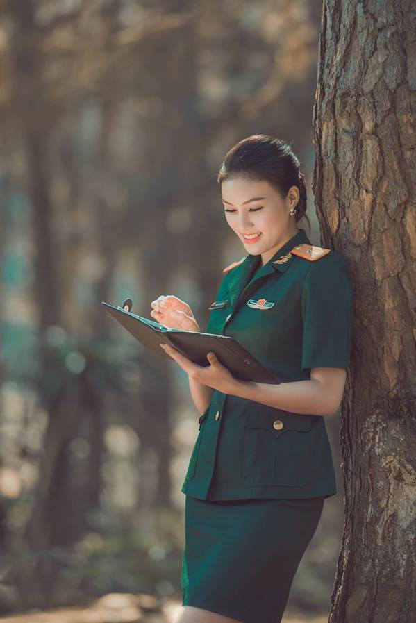 Nữ quân nhân- Người đẹp quyến rũ nhất Hoa hậu Du lịch quốc tế là ai?-3