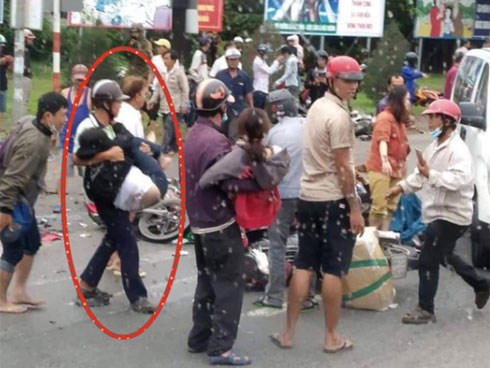 Vì sao không nên lập tức bế người bị tai nạn giao thông đi viện?