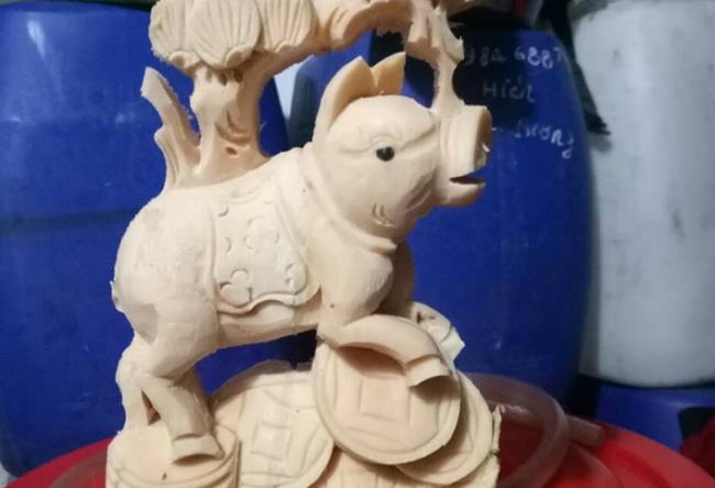 Lấy nhân sâm của người nghèo khắc tượng, ngâm rượu rồi bán giá cả chục triệu đồng-5