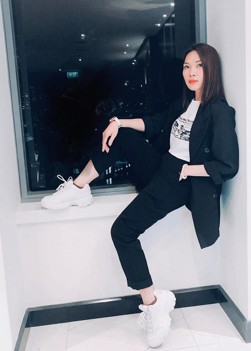 Không nghi ngờ gì nữa, Mỹ Tâm chính là ngôi sao che giấu đùi to chân ngắn giỏi nhất Vbiz-5