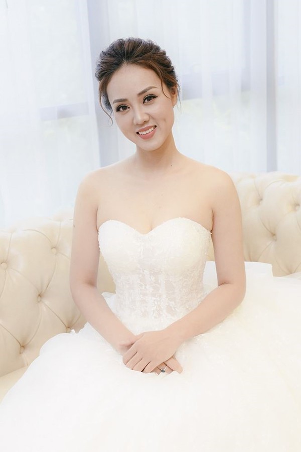 Yêu hơn 2 năm, cầu hôn nhưng thất bại, Bắc Đẩu Công Lý bao giờ mới cưới vợ trẻ như hotgirl?-4