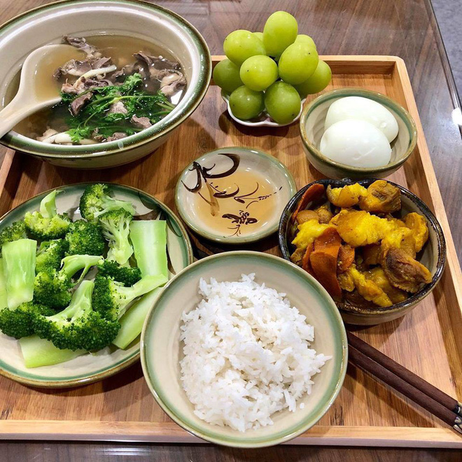 Choáng ngợp với cơm cữ của nàng dâu số hưởng, dân mạng xem xong liền rần rần đòi... ở cữ-9