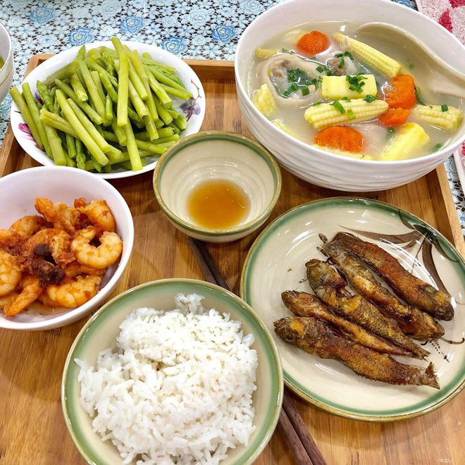 Choáng ngợp với cơm cữ của nàng dâu số hưởng, dân mạng xem xong liền rần rần đòi... ở cữ-5