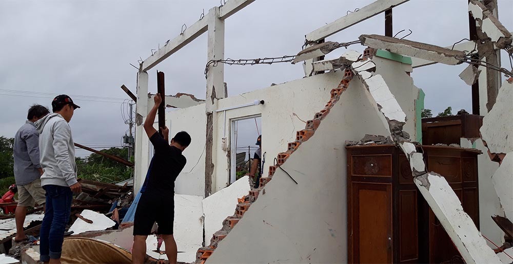 Bão số 1 áp sát miền Tây: Sập nhà, 1 người chết-1