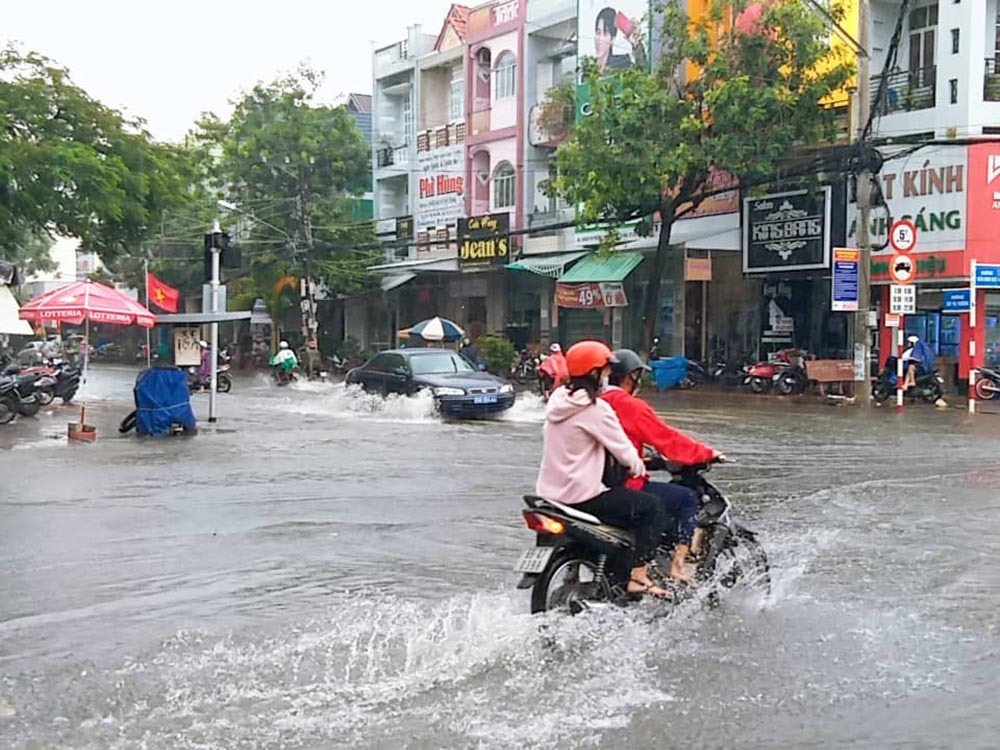 Bão số 1 áp sát miền Tây: Sập nhà, 1 người chết-8