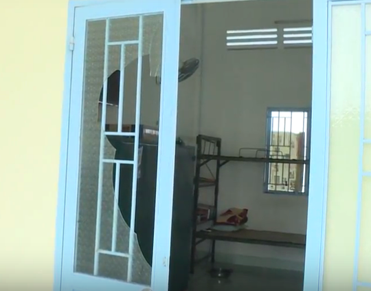 Mâu thuẫn, hàng chục thanh niên liên tục hành hung người-2