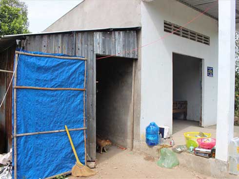 Hà Nội: Ô tô tông liên hoàn, 2 vợ chồng chết thảm trên đường đi ăn cỗ về-4