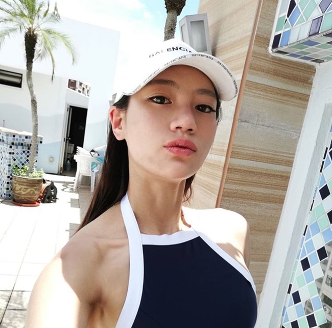 3 người đẹp Hàn Quốc sở hữu cơ bắp cuồn cuộn đàn ông cũng phải e dè-7