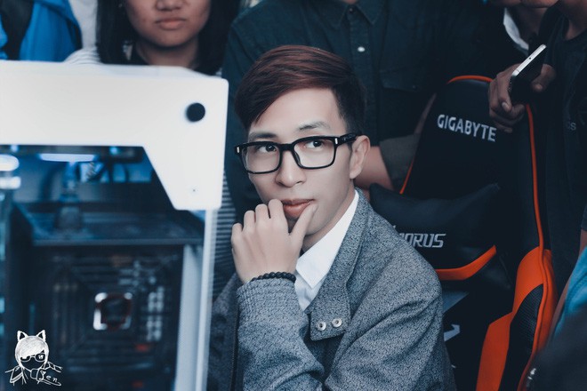 Văn Toàn công khai bày tỏ sự ngưỡng mộ streamer triệu view hàng đầu Châu Á của Việt Nam-2