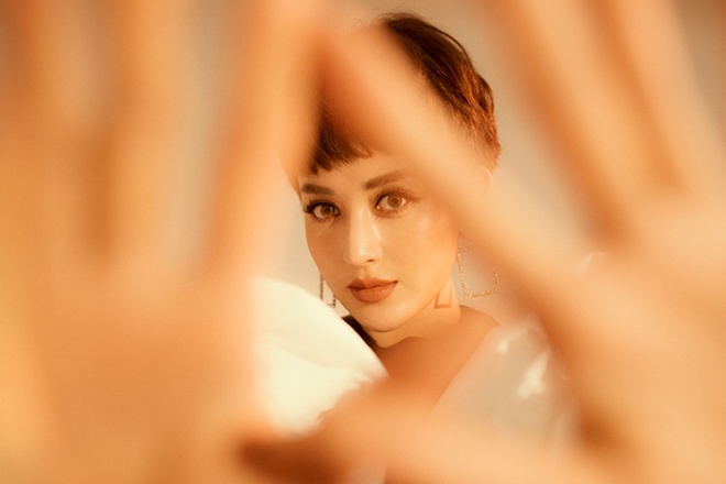 Á hậu Huyền My hé lộ về đám cưới bí mật trên biển chỉ có 50 khách mời-11