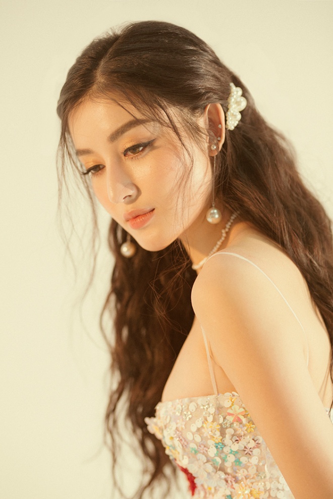 Á hậu Huyền My hé lộ về đám cưới bí mật trên biển chỉ có 50 khách mời-4