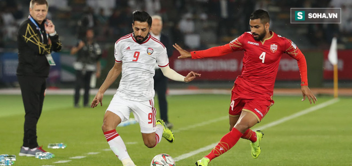 VAR chưa nhập cuộc, trọng tài gây tranh cãi ngay trong ngày khai mạc Asian Cup 2019-1