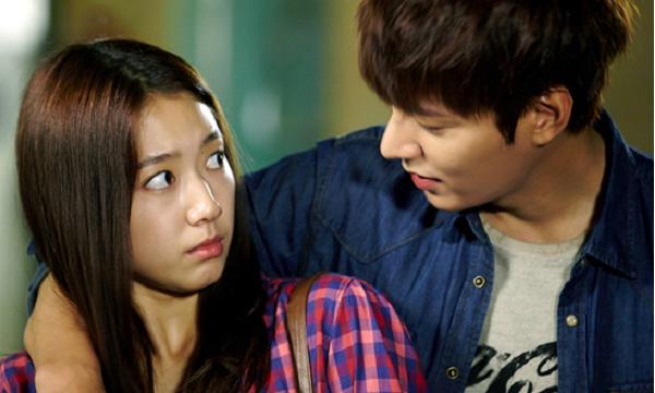 Biết nhà vợ sắp cưới 3 đời bỏ chồng, vừa dạm ngõ tôi đã muốn đến xin lại quả lễ-1