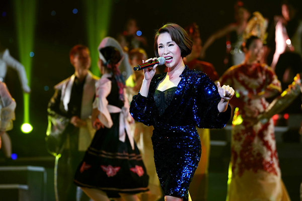 Duyên dáng Việt Nam 2018: Lệ Quyên hát sai lời và nhiều sạn-1