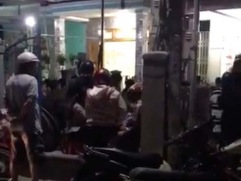 Hà Nội: Giải cứu bé gái 4 tuổi bị người đàn ông ngáo đá khống chế đi dọc phố Kim Đồng-3